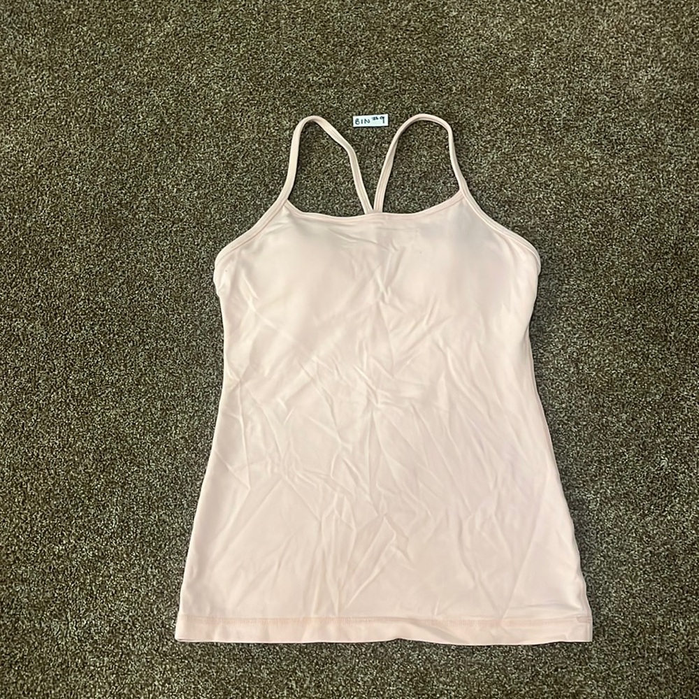Lululemon size 4